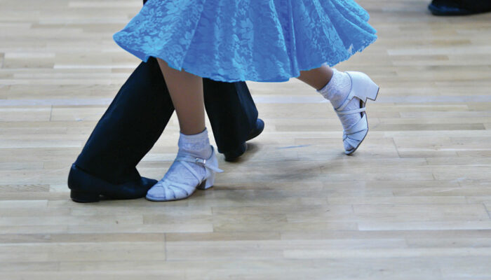 3 ballroom dance mistakes that most beginners make