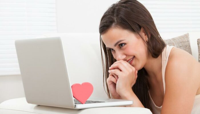4 Reasons Why People Join Dating Sites